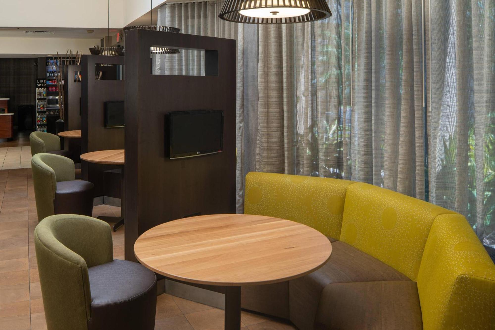 Courtyard By Marriott Jacksonville At The Mayo Clinic Campus/Beaches Eksteriør bilde